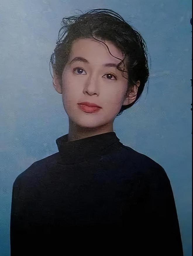 与穿搭能以随和明媚的心态迎接生活开元棋牌试玩她们注重自己的妆容(图7)