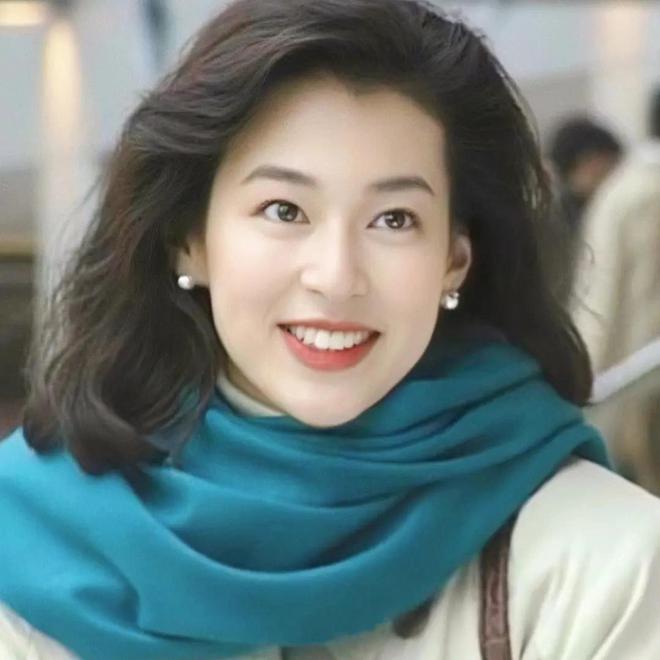 与穿搭能以随和明媚的心态迎接生活开元棋牌试玩她们注重自己的妆容(图10)