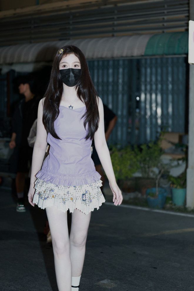 ：透视国风齐爆娜扎虞书欣美学霸屏！开元棋牌app三月女星造型巅峰战(图24)