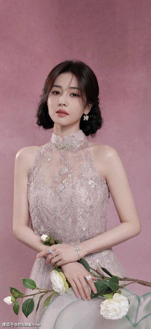写真粉色蕾丝旗袍优雅迷人开元棋牌白鹿端午节时尚(图11)