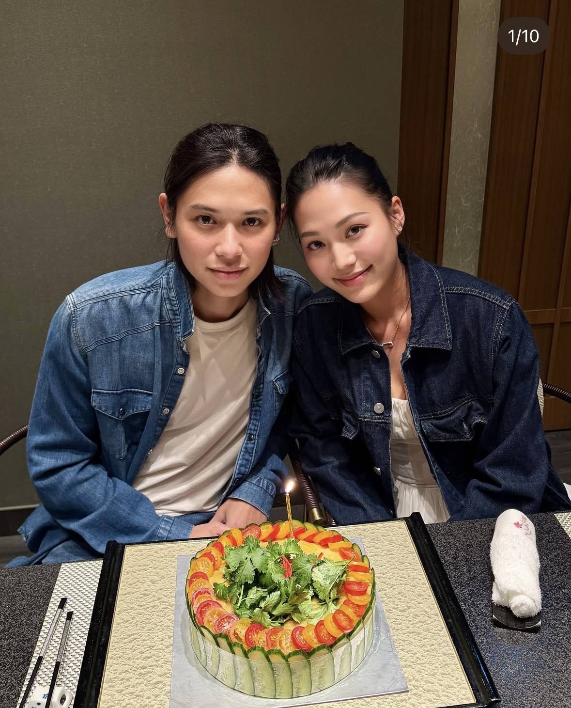丈夫戴耳环长相秀气很像母亲吴婉芳开元棋牌app孙女与丈夫拍古装照(图5)