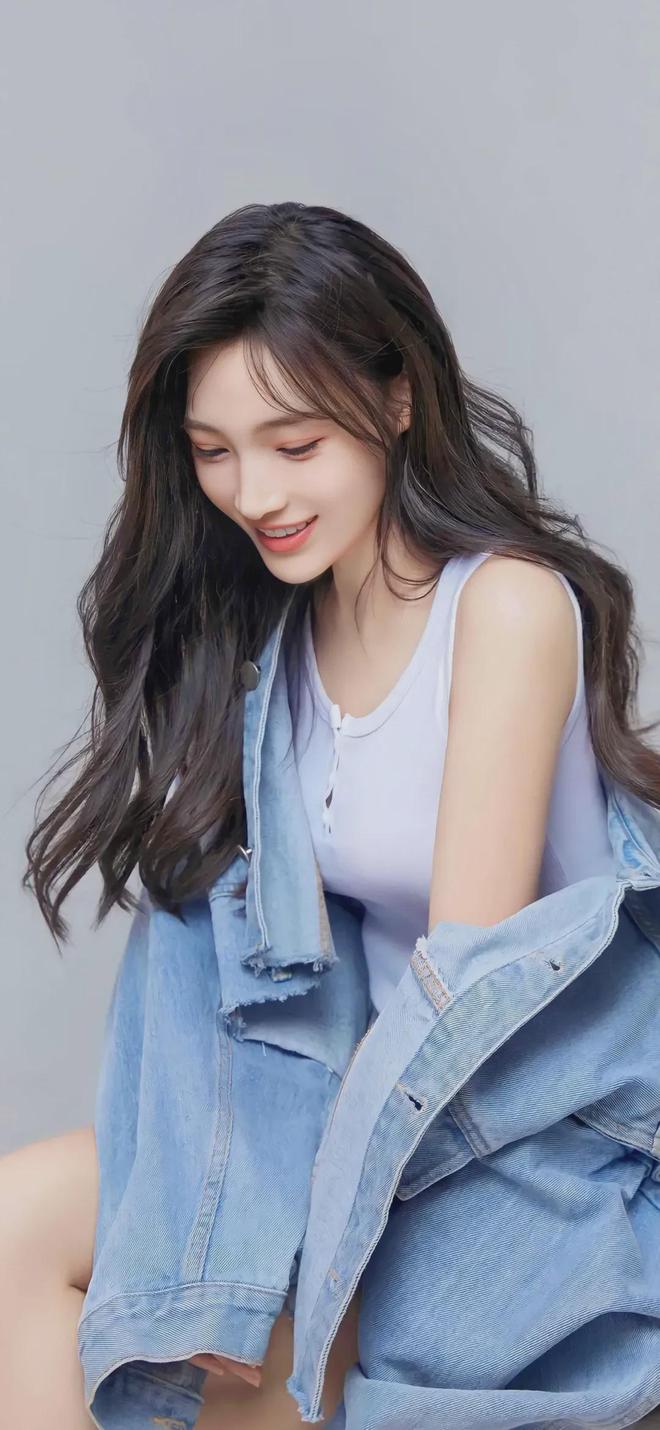 女人下面使劲捅开元棋牌扒开(图1)